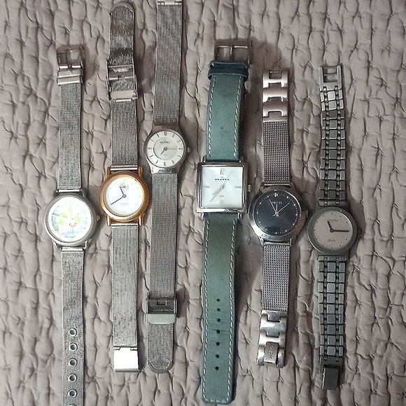 Lot of Watches - Picture 1 of 3